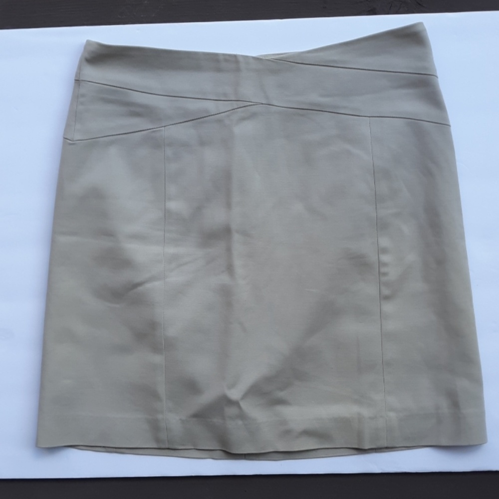 Banana Republic women's 6p khaki work skirt